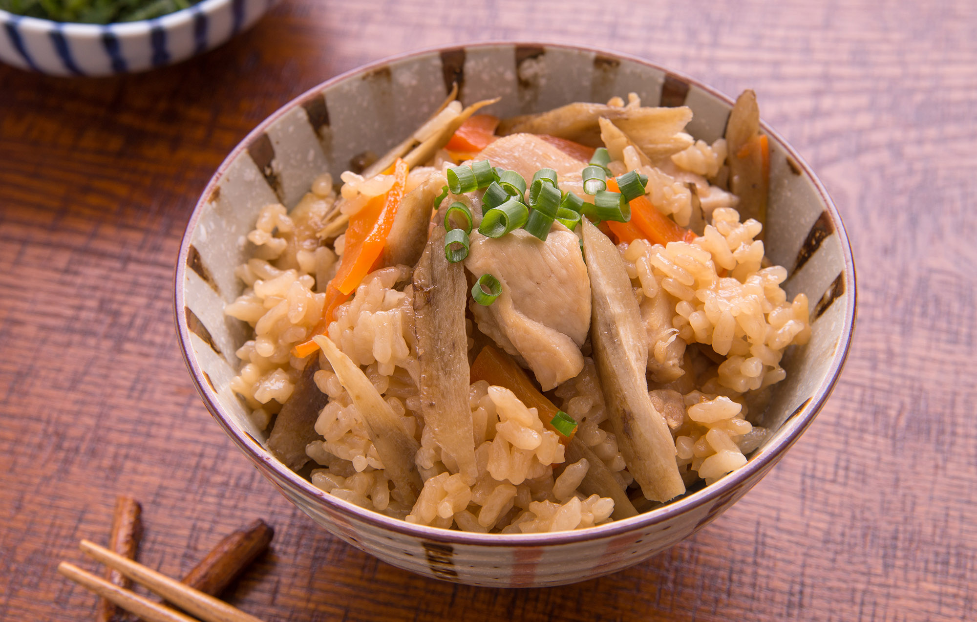 鶏ごぼうの炊き込みご飯